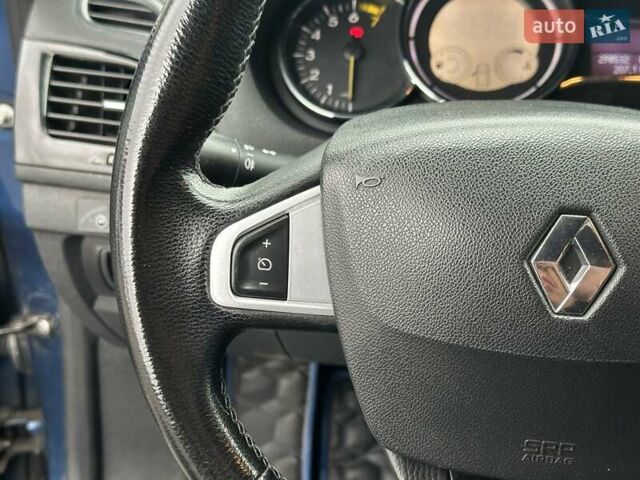 Синий Рено Меган, объемом двигателя 1.6 л и пробегом 298 тыс. км за 6990 $, фото 20 на Automoto.ua