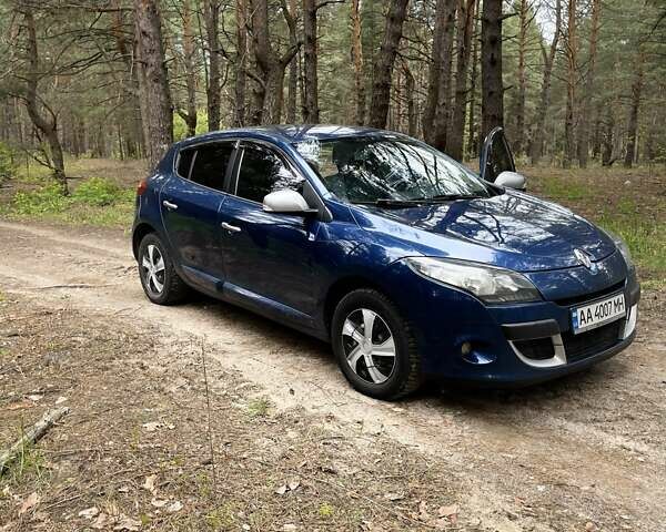 Синий Рено Меган, объемом двигателя 1.6 л и пробегом 298 тыс. км за 6000 $, фото 14 на Automoto.ua