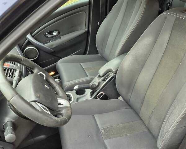 Синий Рено Меган, объемом двигателя 2 л и пробегом 231 тыс. км за 5800 $, фото 53 на Automoto.ua