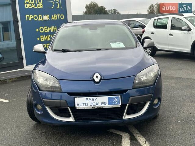 Синий Рено Меган, объемом двигателя 1.6 л и пробегом 298 тыс. км за 6990 $, фото 2 на Automoto.ua
