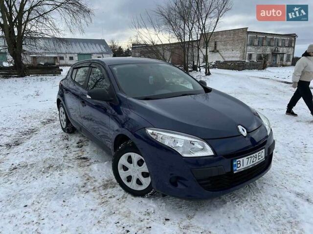 Синій Рено Меган, об'ємом двигуна 1.6 л та пробігом 214 тис. км за 6800 $, фото 8 на Automoto.ua