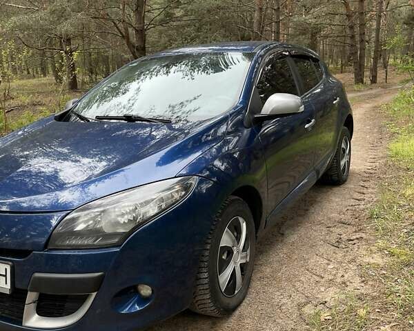 Синий Рено Меган, объемом двигателя 1.6 л и пробегом 298 тыс. км за 6000 $, фото 2 на Automoto.ua