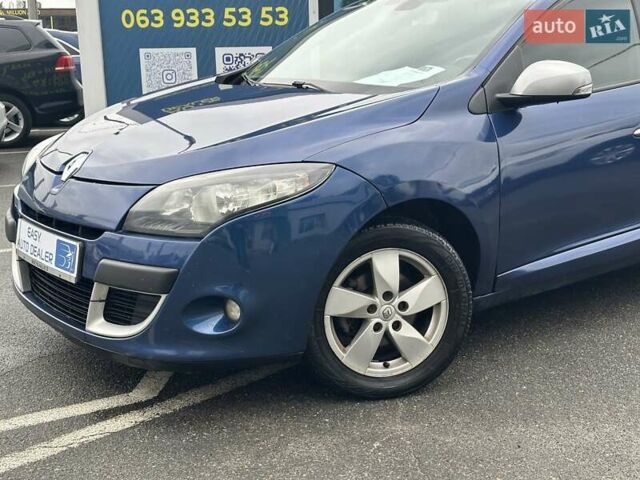 Синий Рено Меган, объемом двигателя 1.6 л и пробегом 298 тыс. км за 6990 $, фото 10 на Automoto.ua