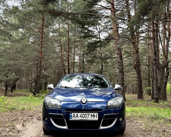 Синий Рено Меган, объемом двигателя 1.6 л и пробегом 297 тыс. км за 6500 $, фото 17 на Automoto.ua