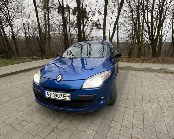 Синий Рено Меган, объемом двигателя 1.5 л и пробегом 255 тыс. км за 5999 $, фото 4 на Automoto.ua