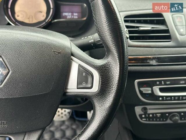 Синий Рено Меган, объемом двигателя 1.6 л и пробегом 298 тыс. км за 6990 $, фото 19 на Automoto.ua