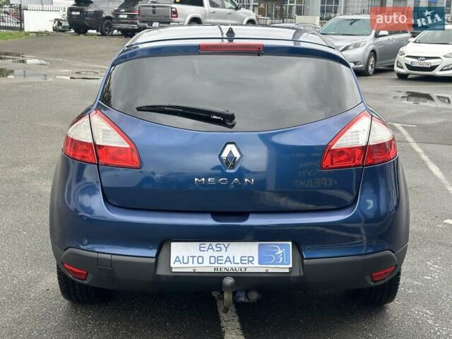 Синий Рено Меган, объемом двигателя 1.6 л и пробегом 298 тыс. км за 6990 $, фото 5 на Automoto.ua