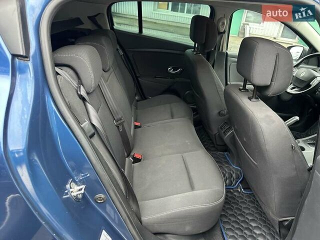 Синий Рено Меган, объемом двигателя 1.6 л и пробегом 298 тыс. км за 6990 $, фото 27 на Automoto.ua