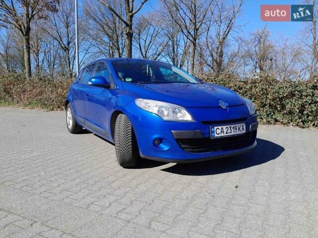 Синий Рено Меган, объемом двигателя 1.5 л и пробегом 204 тыс. км за 6300 $, фото 5 на Automoto.ua
