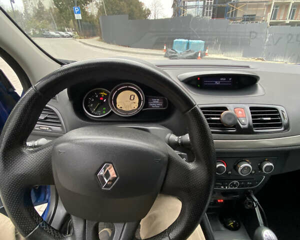 Синий Рено Меган, объемом двигателя 1.5 л и пробегом 255 тыс. км за 5999 $, фото 17 на Automoto.ua