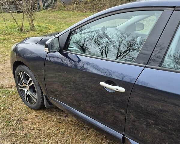 Синий Рено Меган, объемом двигателя 2 л и пробегом 231 тыс. км за 5800 $, фото 35 на Automoto.ua