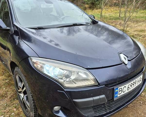Синий Рено Меган, объемом двигателя 2 л и пробегом 231 тыс. км за 5800 $, фото 12 на Automoto.ua