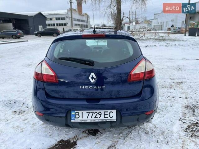 Синій Рено Меган, об'ємом двигуна 1.6 л та пробігом 214 тис. км за 6800 $, фото 5 на Automoto.ua