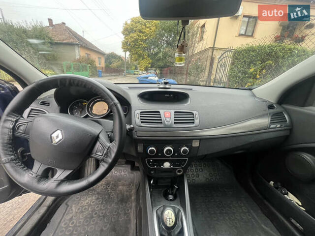 Синій Рено Меган, об'ємом двигуна 1.46 л та пробігом 260 тис. км за 5100 $, фото 8 на Automoto.ua