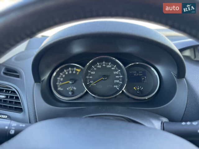 Синій Рено Меган, об'ємом двигуна 2 л та пробігом 167 тис. км за 7500 $, фото 33 на Automoto.ua