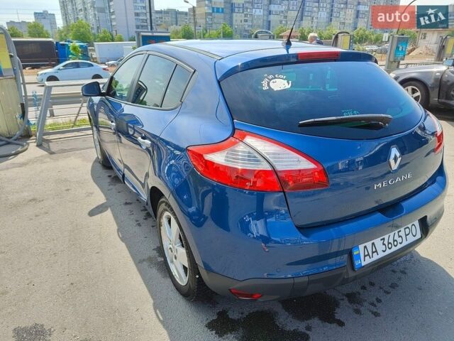 Синій Рено Меган, об'ємом двигуна 1.6 л та пробігом 164 тис. км за 6800 $, фото 6 на Automoto.ua