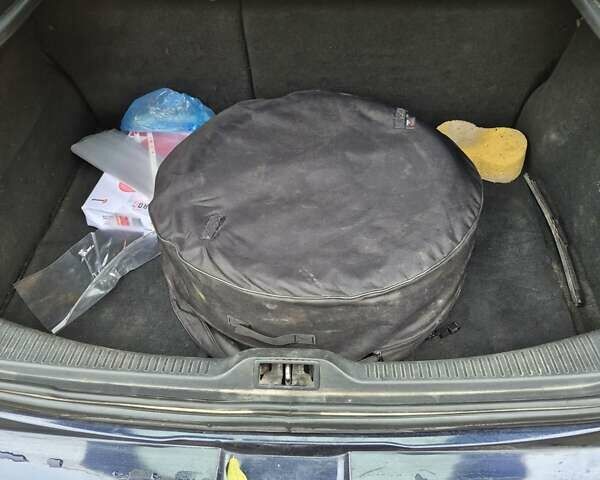 Синий Рено Меган, объемом двигателя 2 л и пробегом 231 тыс. км за 5800 $, фото 18 на Automoto.ua