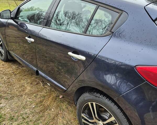 Синий Рено Меган, объемом двигателя 2 л и пробегом 231 тыс. км за 5800 $, фото 36 на Automoto.ua
