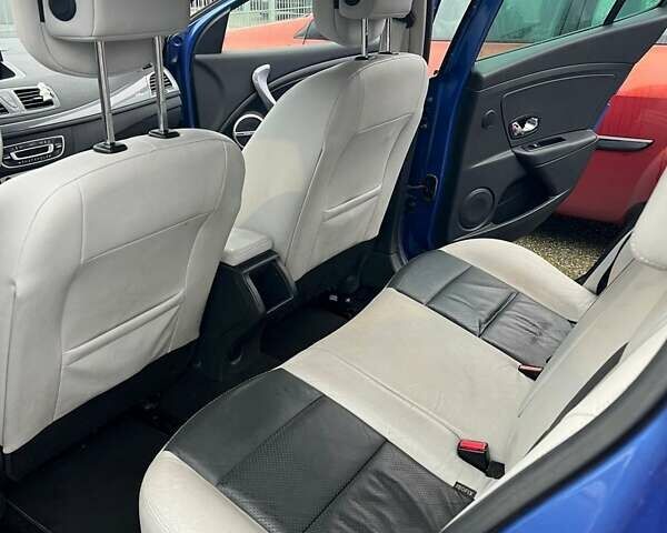 Синий Рено Меган, объемом двигателя 1.5 л и пробегом 210 тыс. км за 7950 $, фото 5 на Automoto.ua