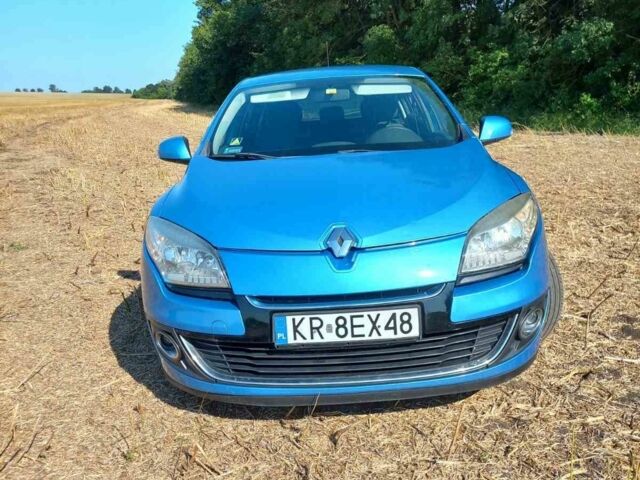 Рено Меган 2012 в Теребовле на Automoto.ua Синий Рено Меган, объемом двигателя 0 л и пробегом 190 тыс. км за 2500 $, фото 2 на Automoto.ua