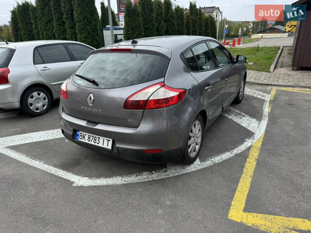Рено Меган 2012 в Ровно на Automoto.ua Синий Рено Меган, объемом двигателя 1.5 л и пробегом 236 тыс. км за 5493 $, фото 4 на Automoto.ua