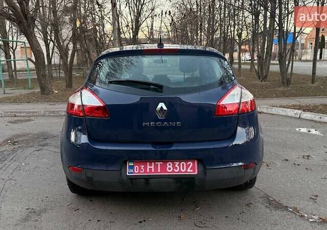 Синий Рено Меган, объемом двигателя 1.6 л и пробегом 197 тыс. км за 5900 $, фото 3 на Automoto.ua