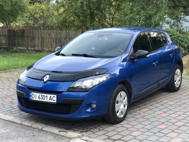 Синій Рено Меган, об'ємом двигуна 1.5 л та пробігом 300 тис. км за 5300 $, фото 3 на Automoto.ua