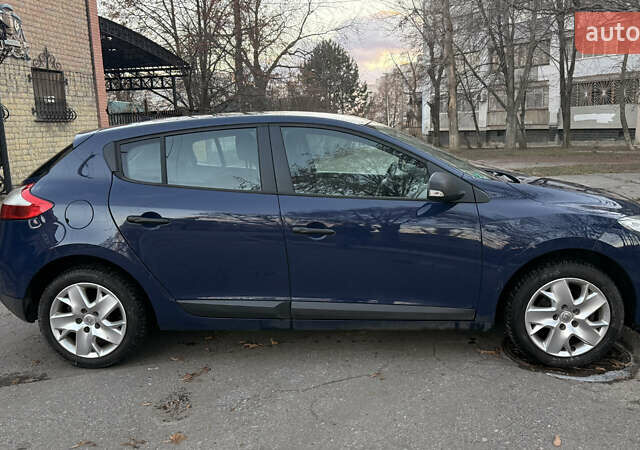 Синій Рено Меган, об'ємом двигуна 1.6 л та пробігом 197 тис. км за 6000 $, фото 2 на Automoto.ua