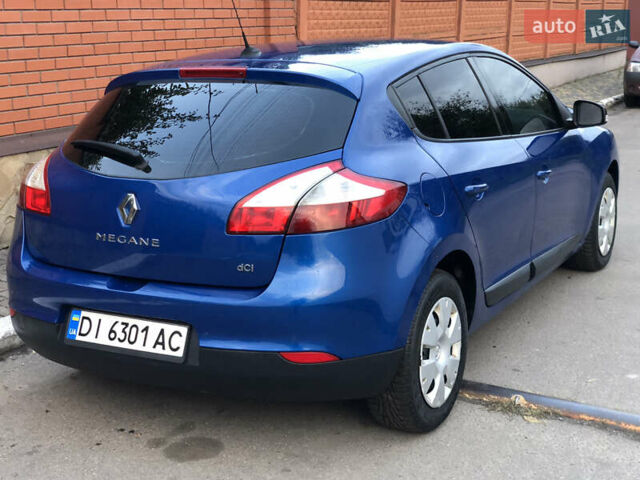 Рено Меган 2012 в Львове на Automoto.ua Синий Рено Меган, объемом двигателя 1.5 л и пробегом 300 тыс. км за 5250 $, фото 2 на Automoto.ua