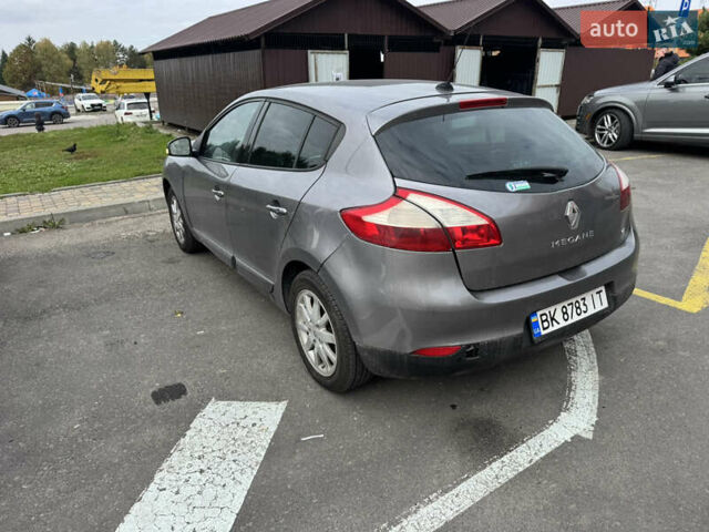 Рено Меган 2012 в Ровно на Automoto.ua Синий Рено Меган, объемом двигателя 1.5 л и пробегом 236 тыс. км за 5493 $, фото 6 на Automoto.ua