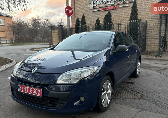 Синій Рено Меган, об'ємом двигуна 1.6 л та пробігом 197 тис. км за 6000 $, фото 1 на Automoto.ua