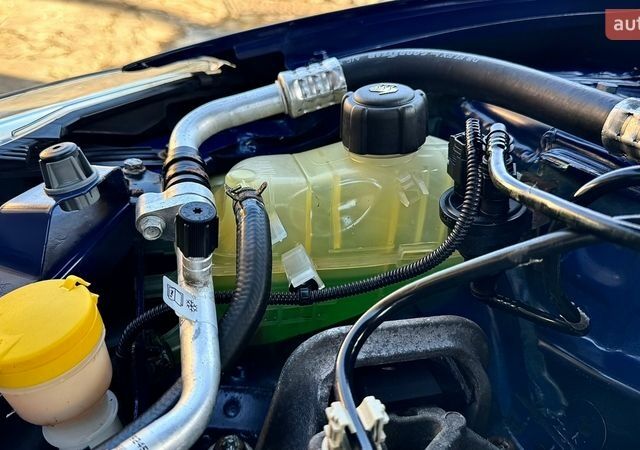 Синій Рено Меган, об'ємом двигуна 1.6 л та пробігом 173 тис. км за 7599 $, фото 14 на Automoto.ua