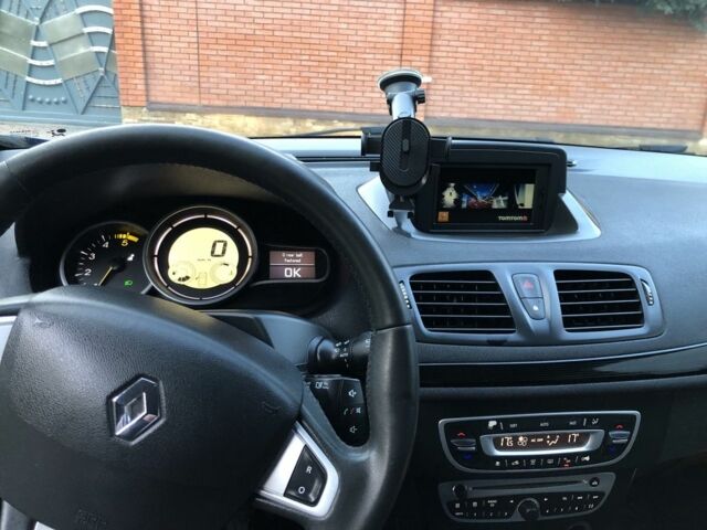 Синій Рено Меган, об'ємом двигуна 1.5 л та пробігом 300 тис. км за 5300 $, фото 4 на Automoto.ua