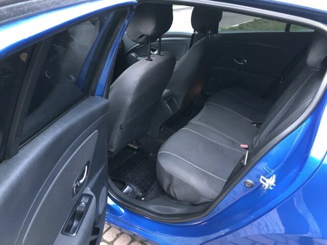 Синій Рено Меган, об'ємом двигуна 1.5 л та пробігом 300 тис. км за 5300 $, фото 16 на Automoto.ua