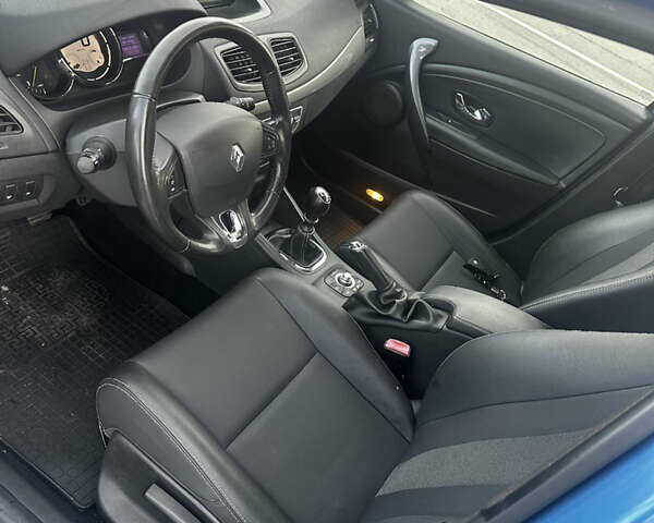 Синий Рено Меган, объемом двигателя 1.46 л и пробегом 156 тыс. км за 8750 $, фото 16 на Automoto.ua