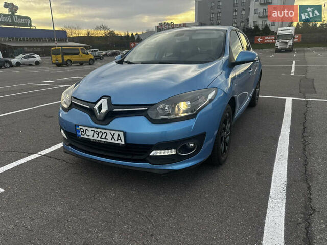 Синий Рено Меган, объемом двигателя 1.46 л и пробегом 156 тыс. км за 8750 $, фото 2 на Automoto.ua