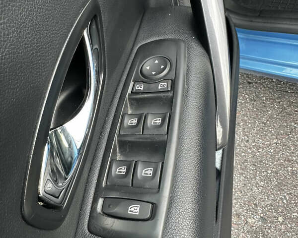 Синий Рено Меган, объемом двигателя 1.46 л и пробегом 156 тыс. км за 8750 $, фото 12 на Automoto.ua