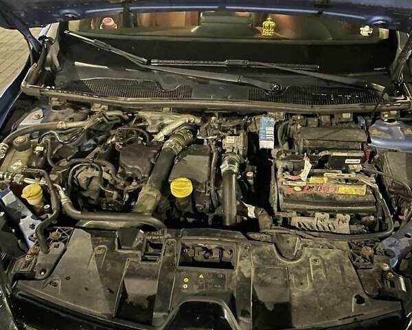 Синий Рено Меган, объемом двигателя 1.5 л и пробегом 275 тыс. км за 8000 $, фото 8 на Automoto.ua