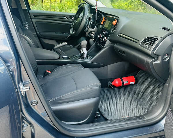 Синій Рено Меган, об'ємом двигуна 1.46 л та пробігом 240 тис. км за 12700 $, фото 6 на Automoto.ua