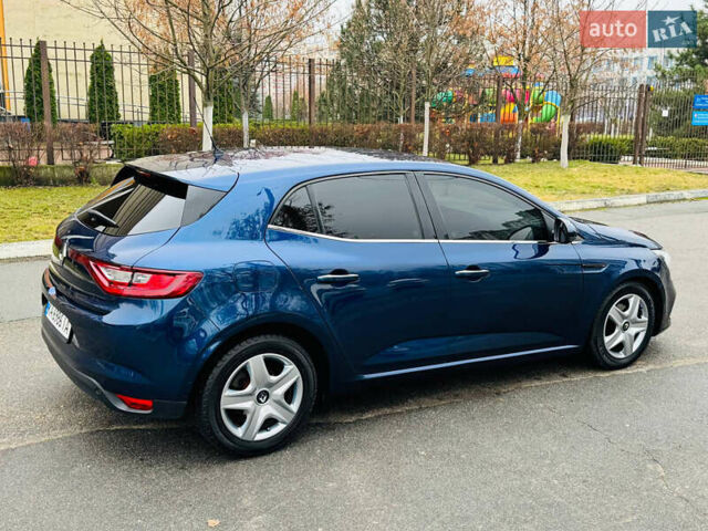 Синий Рено Меган, объемом двигателя 1.46 л и пробегом 264 тыс. км за 11500 $, фото 5 на Automoto.ua