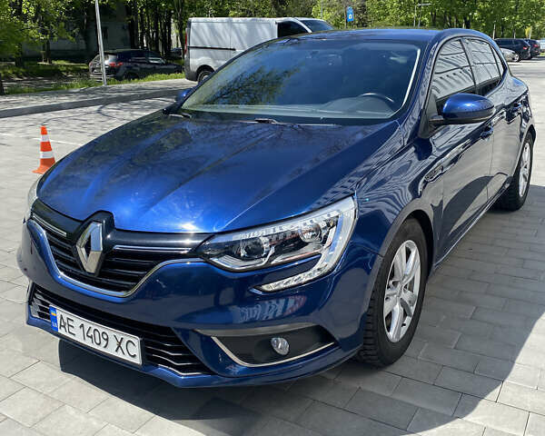 Синий Рено Меган, объемом двигателя 1.5 л и пробегом 215 тыс. км за 10500 $, фото 2 на Automoto.ua