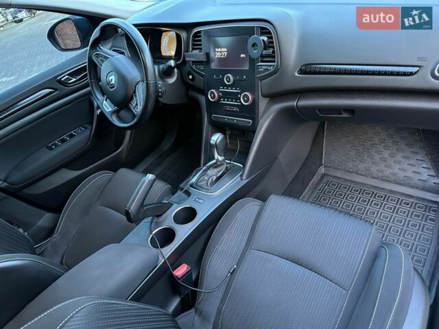 Синий Рено Меган, объемом двигателя 1.46 л и пробегом 207 тыс. км за 11990 $, фото 35 на Automoto.ua