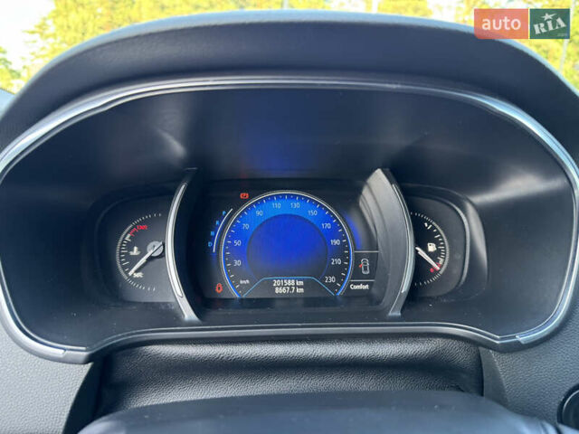 Синий Рено Меган, объемом двигателя 1.2 л и пробегом 201 тыс. км за 10299 $, фото 12 на Automoto.ua