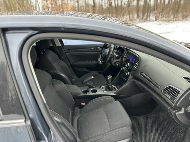 Синий Рено Меган, объемом двигателя 1.5 л и пробегом 249 тыс. км за 9299 $, фото 5 на Automoto.ua