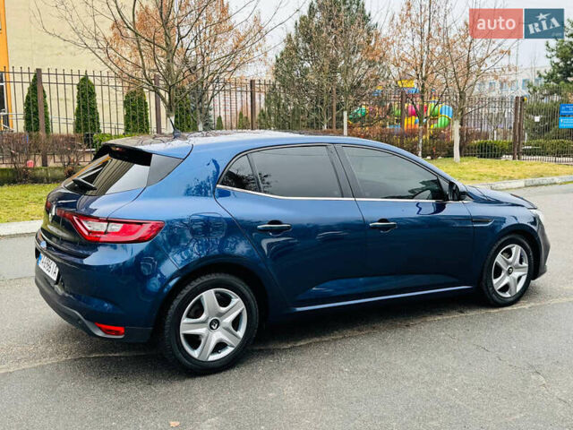 Синий Рено Меган, объемом двигателя 1.46 л и пробегом 264 тыс. км за 11500 $, фото 4 на Automoto.ua