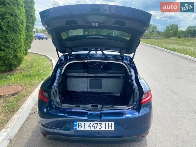 Синий Рено Меган, объемом двигателя 1.46 л и пробегом 258 тыс. км за 9900 $, фото 16 на Automoto.ua