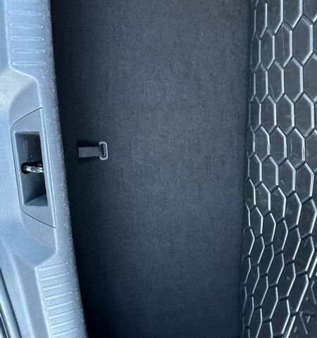 Синий Рено Меган, объемом двигателя 1.46 л и пробегом 207 тыс. км за 11990 $, фото 28 на Automoto.ua