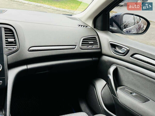 Синий Рено Меган, объемом двигателя 1.46 л и пробегом 264 тыс. км за 11500 $, фото 17 на Automoto.ua