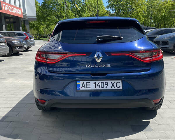 Синий Рено Меган, объемом двигателя 1.5 л и пробегом 215 тыс. км за 10500 $, фото 5 на Automoto.ua