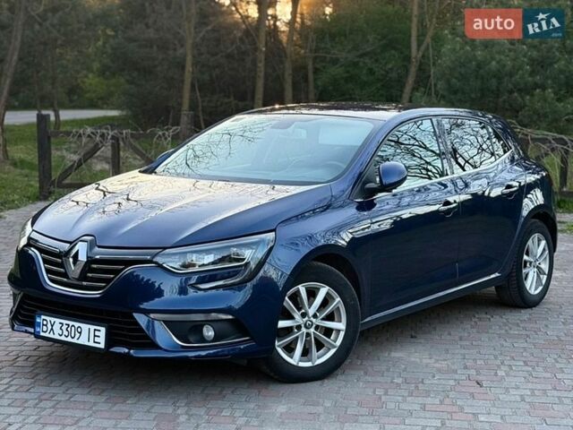 Синий Рено Меган, объемом двигателя 1.2 л и пробегом 201 тыс. км за 11200 $, фото 1 на Automoto.ua